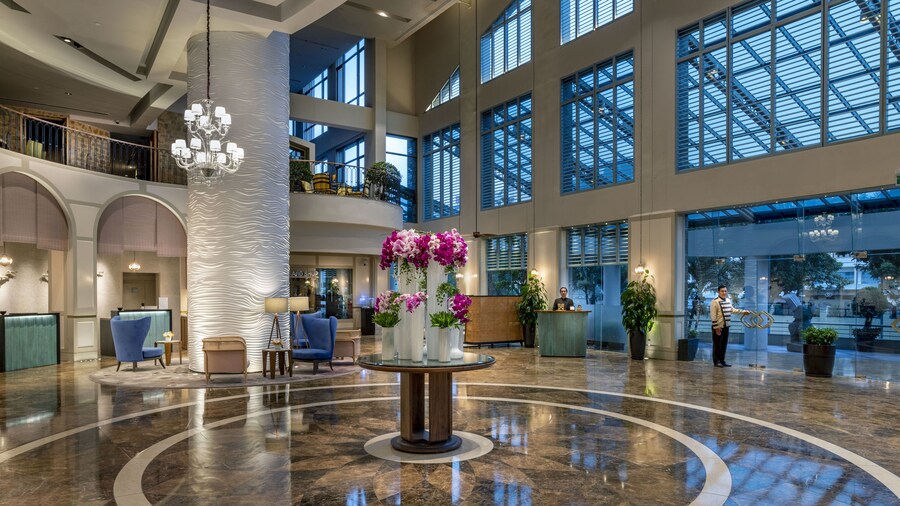 Sofitel Saigon Plaza