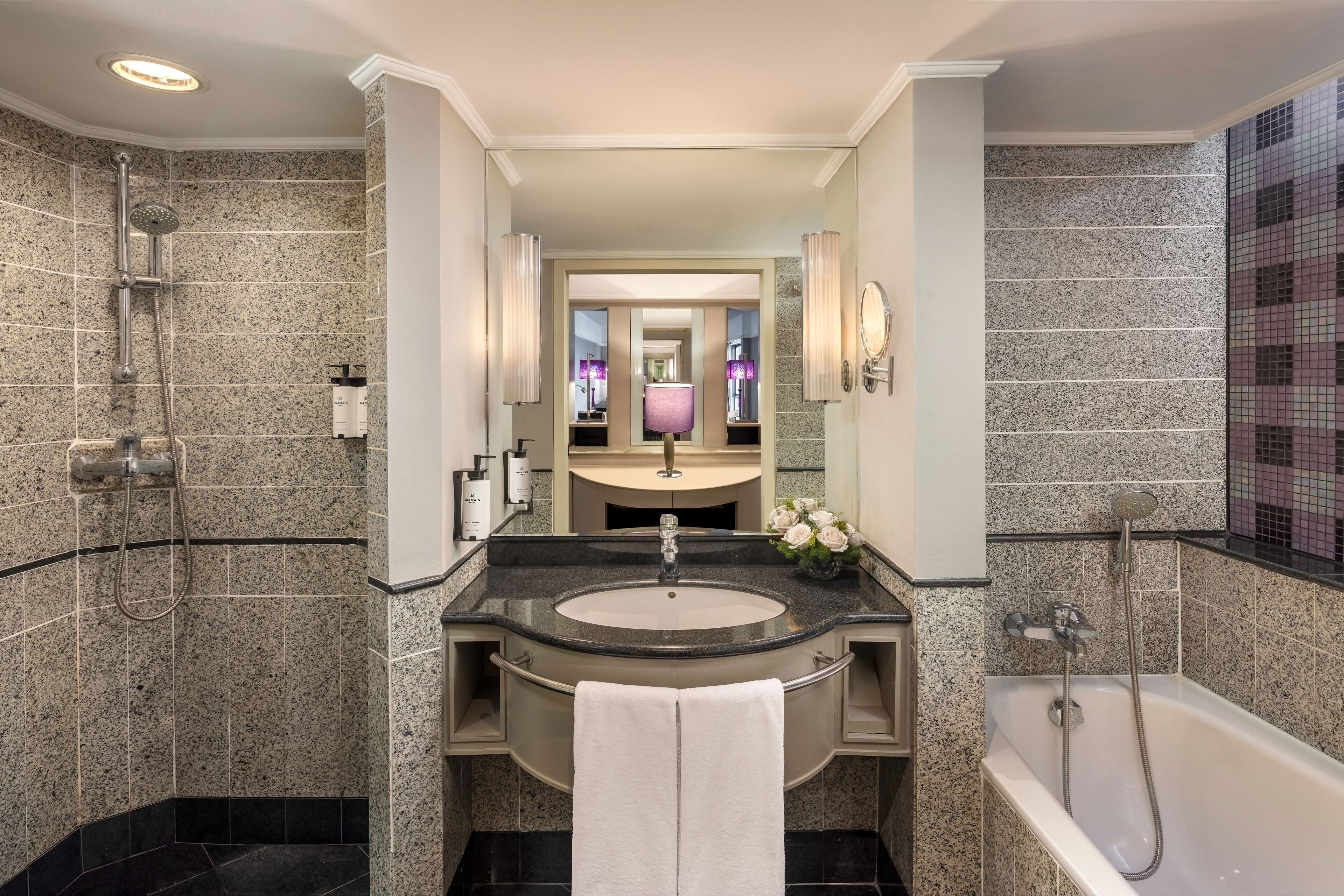 ソフィテル サイゴン プラザ 口コミ、宿泊料金、写真 2025 - エクス