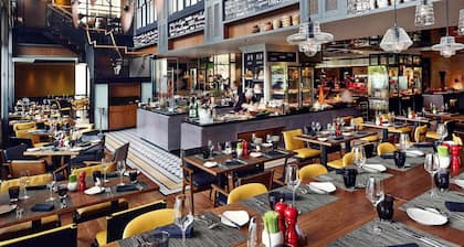 Sofitel Saigon Plaza