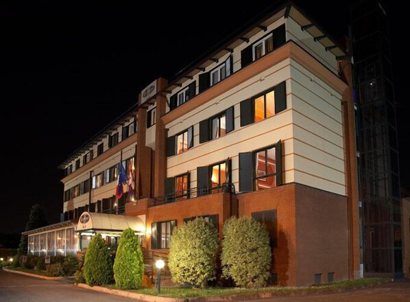 Front of property – evening/night