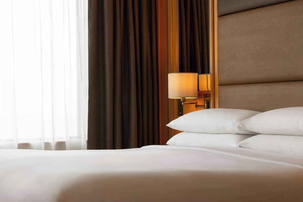 1 bedroom, minibar, in-room safe, desk
