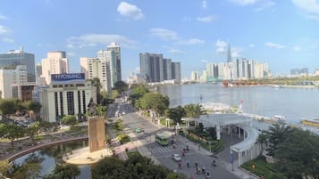 수변 전망