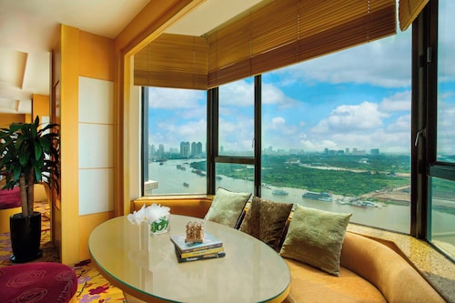 Renaissance Riverside Hotel Saigon