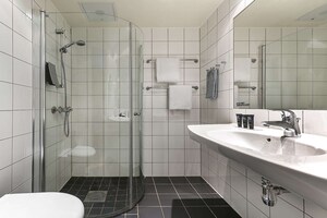 Enkeltrom (Compact) | Minibar, safe på rommet, lydisolert og strykejern/-brett