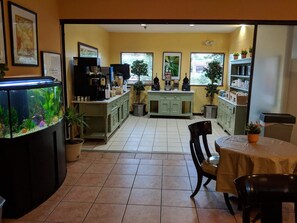 Breakfast area