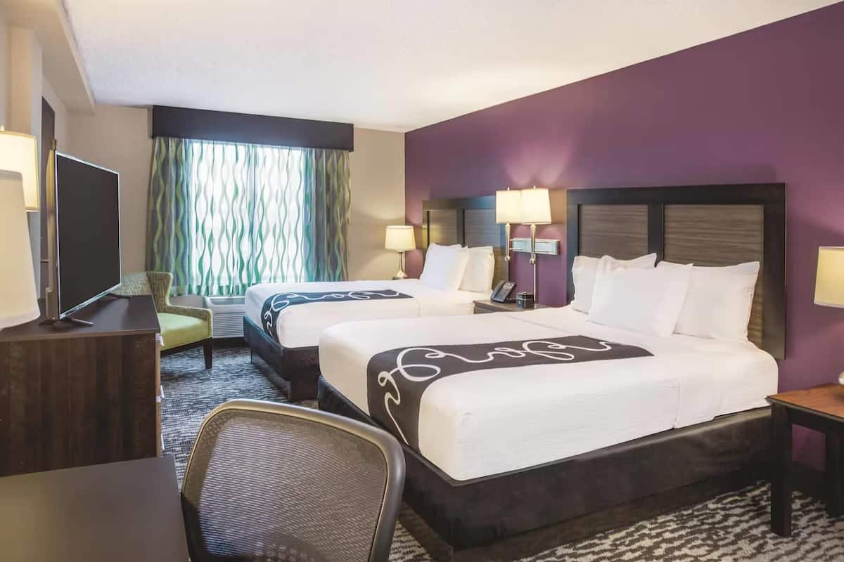Standard Room, 2 Queen Beds, Non Smoking | Premium bedding, in-room safe, desk, laptop workspace