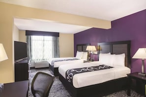Premium bedding, in-room safe, desk, laptop workspace