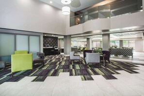 Lobby - La Quinta Inn & Suites by Wyndham Clearwater South (Clearwater)