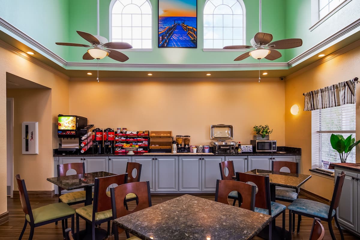 free continental breakfast