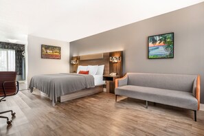 Standard Room, 1 King Bed, Non Smoking | Premium bedding, individually decorated, individually furnished, desk