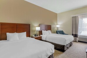 Desk, soundproofing, iron/ironing board, rollaway beds - Comfort Inn & Suites La Grange - Louisville Area (La Grange)