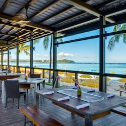 2 restaurants, breakfast, lunch served; local and international cuisine
