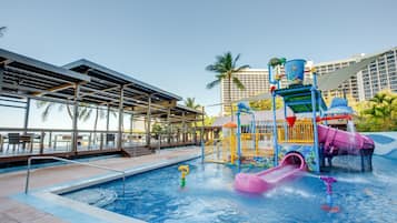 Children’s play area – outdoor