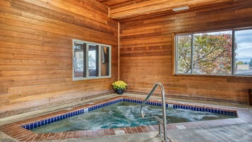 Indoor spa tub