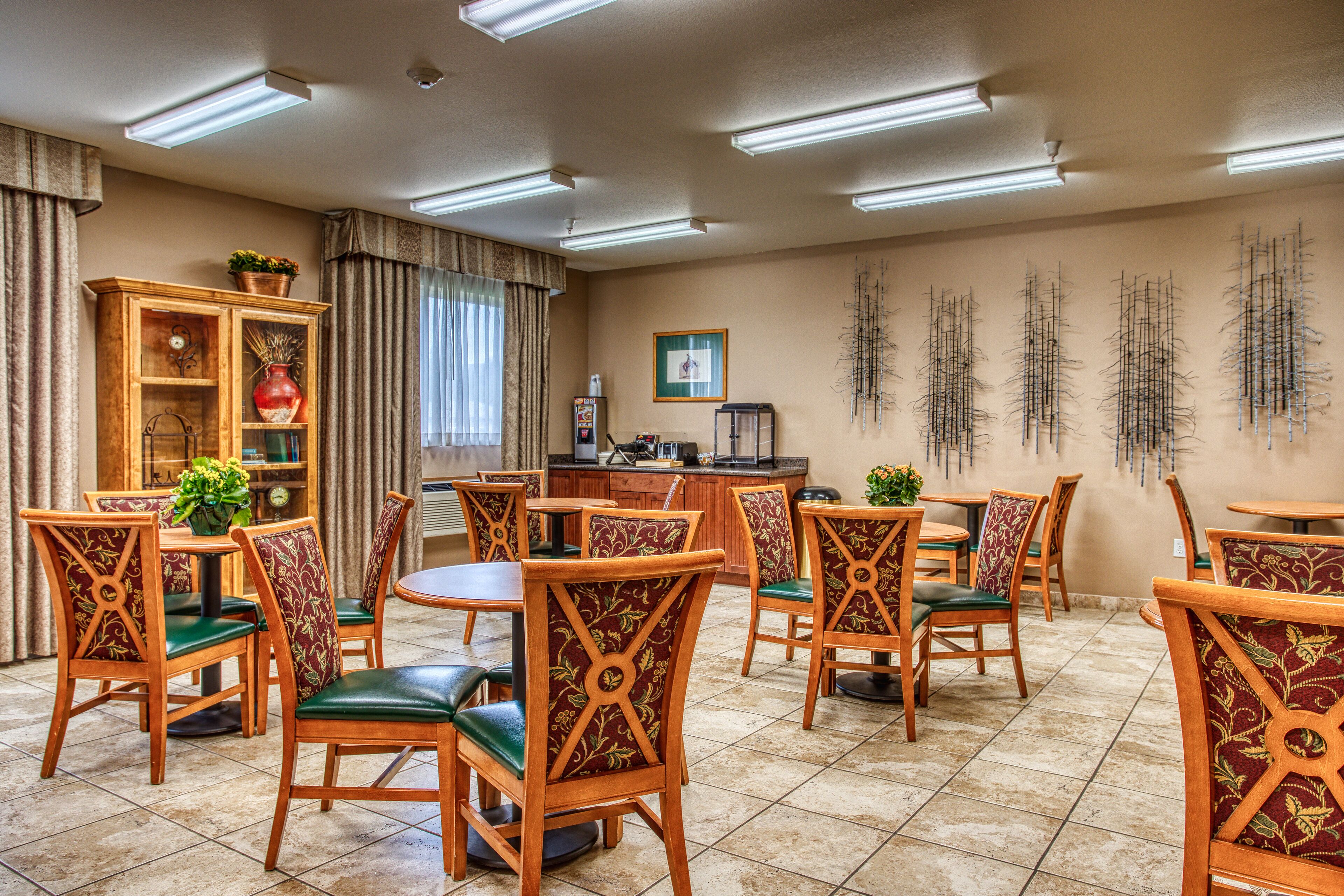 free daily continental breakfast