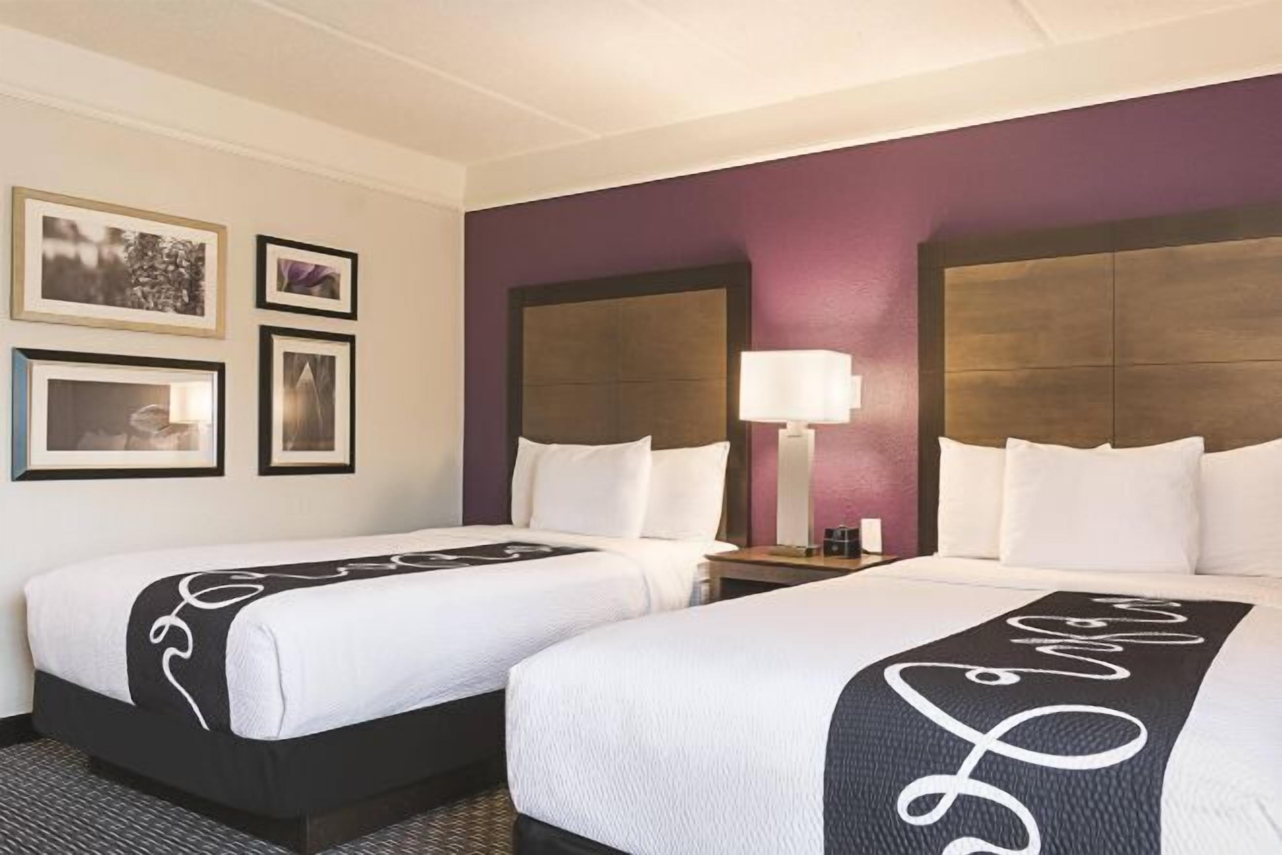 Ropa de cama de alta calidad y escritorio 