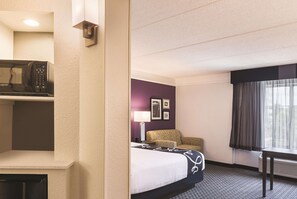 Habitación, 1 cama de matrimonio grande, no fumadores | Ropa de cama de alta calidad y escritorio