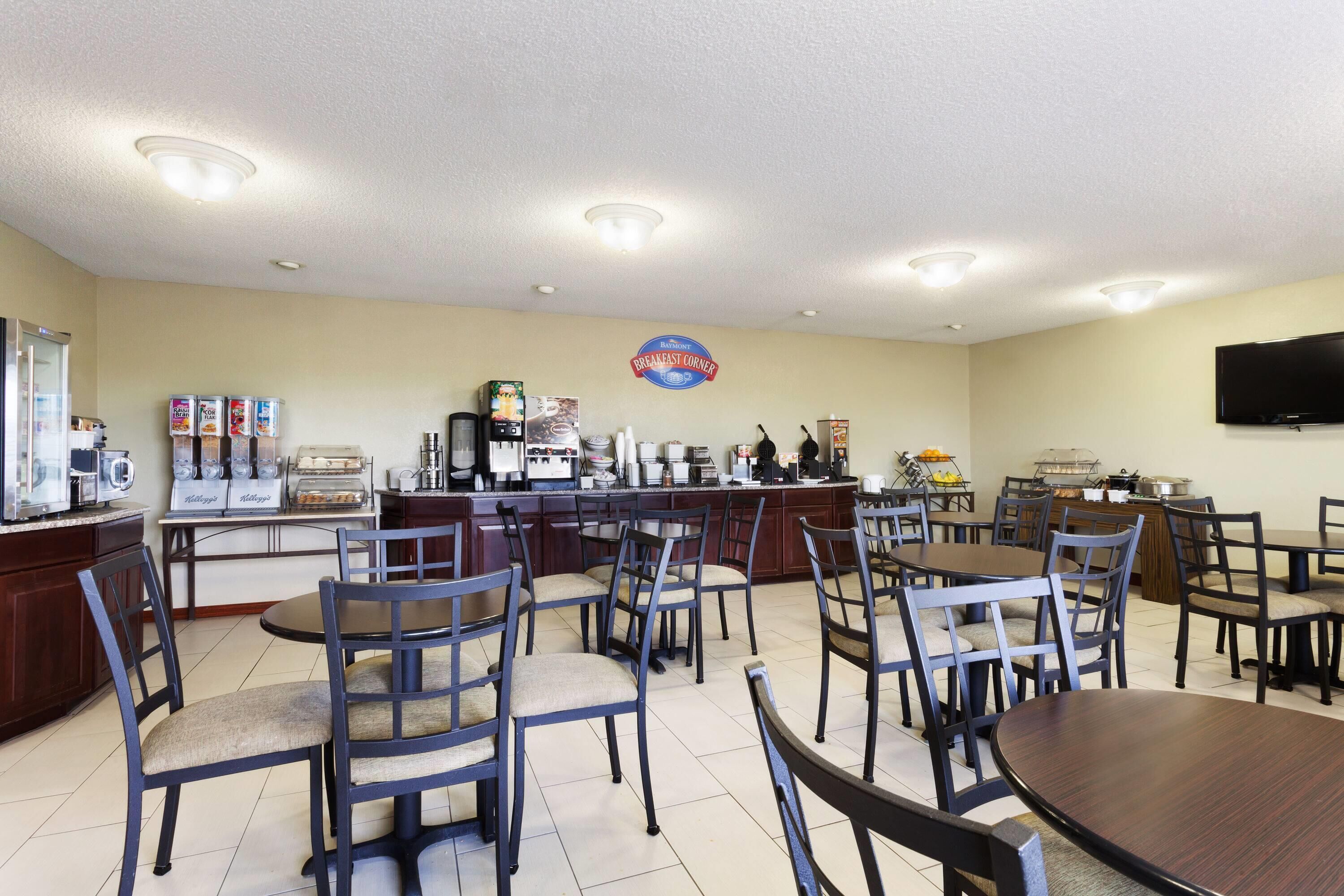 Free daily continental breakfast