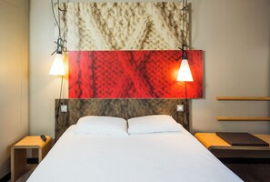 Double Room, 1 Double Bed (SweetRoom by Ibis) | Desk, soundproofing, free cribs/infant beds, rollaway beds