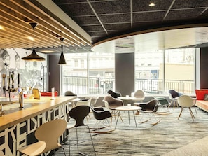 Bar (on property) - ibis Edinburgh Centre Royal Mile โ Hunter Square (Edinburgh)