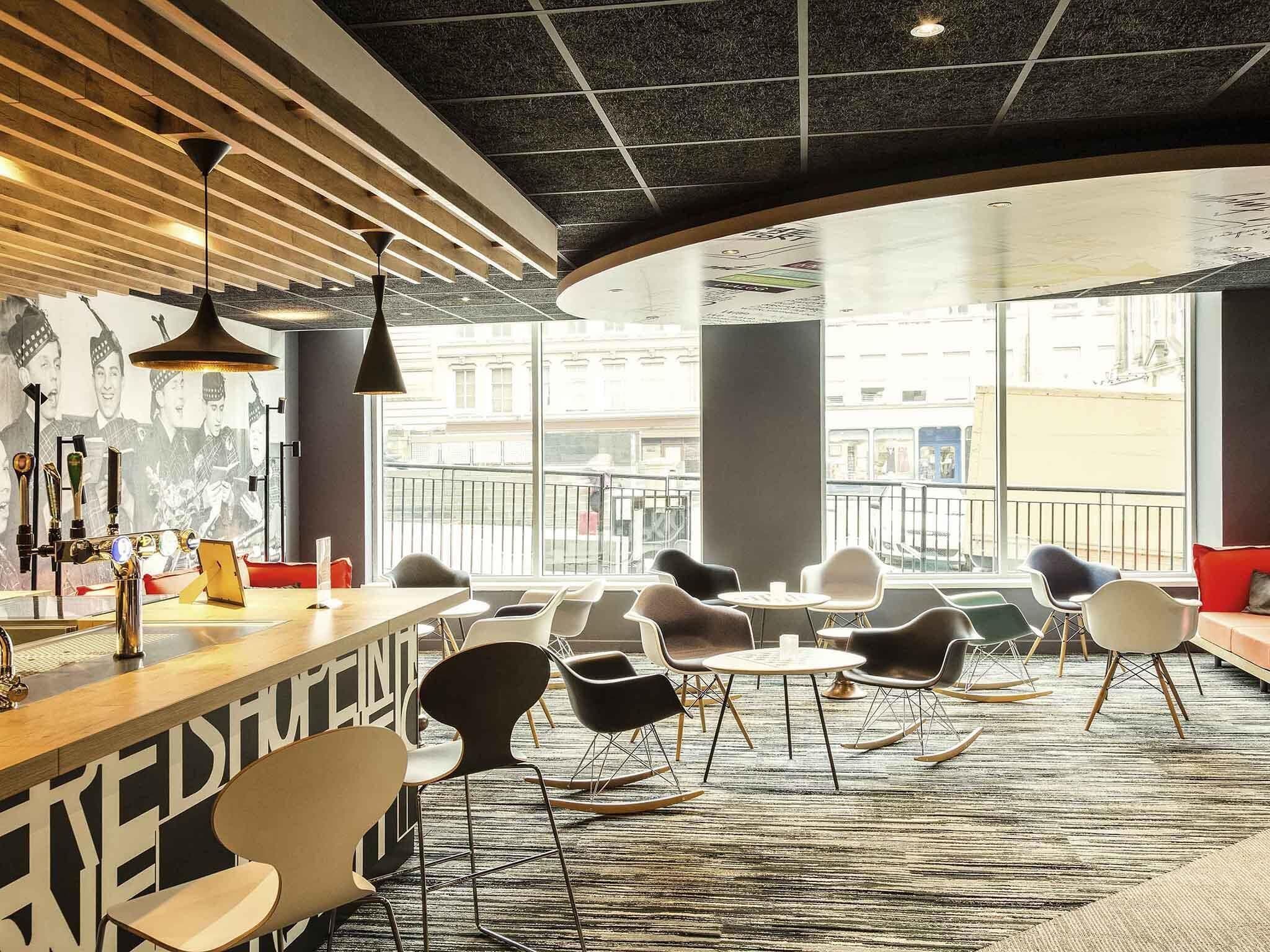 بار (في المنشاة)