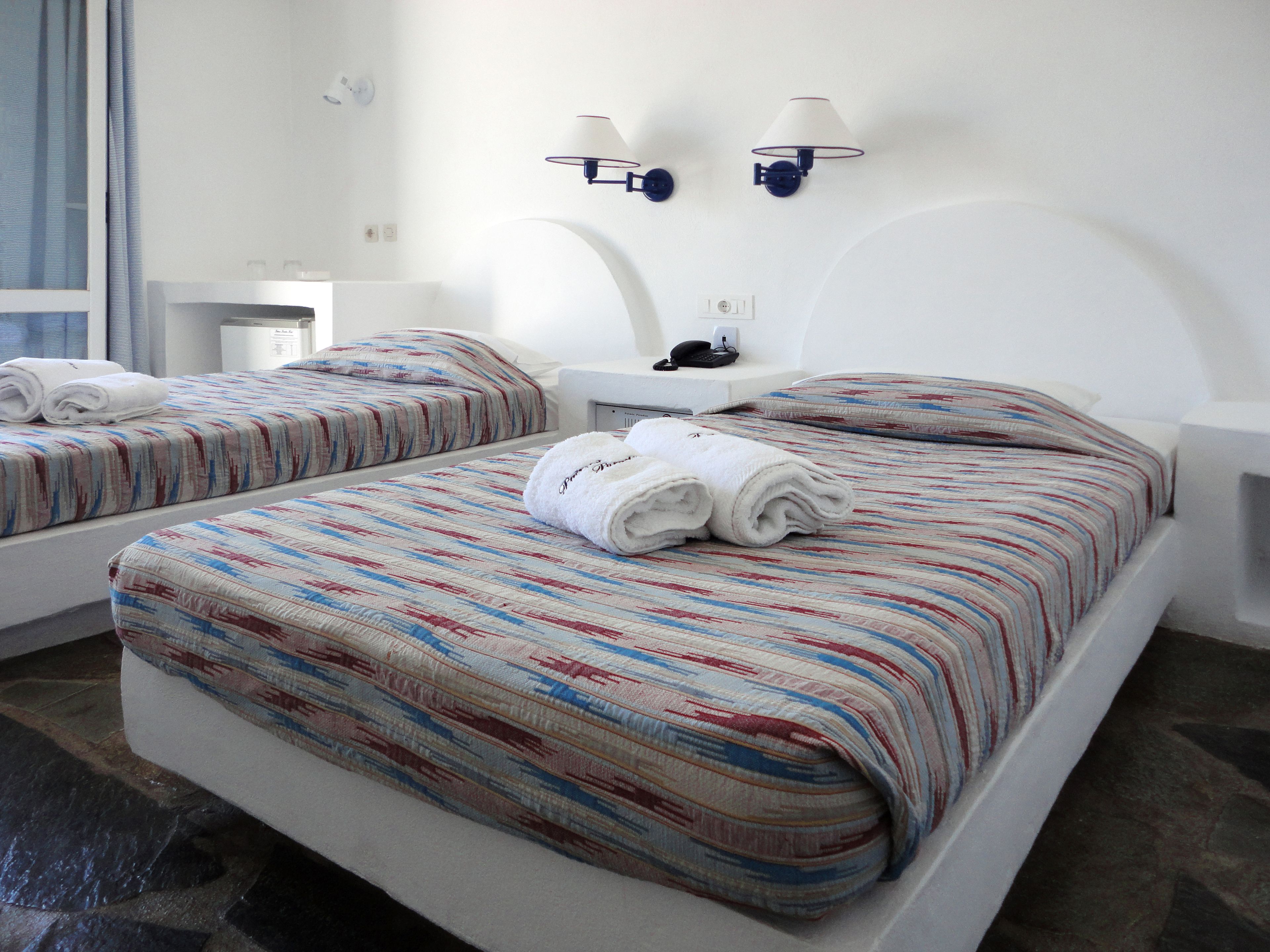 standard room | in-room safe, desk, soundproofing, free cots/infant beds