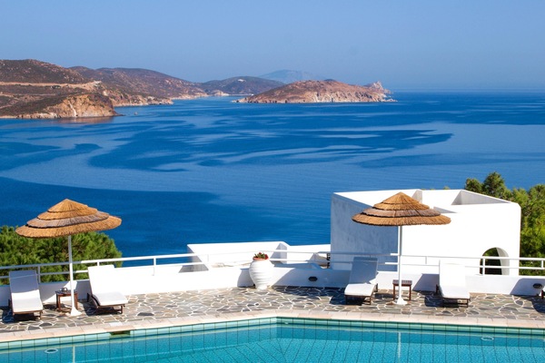 Outdoor pool, open 8 AM to 8 PM, sun loungers