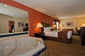 Suite, 1 King Bed, Non Smoking, Hot Tub (with Sofabed)