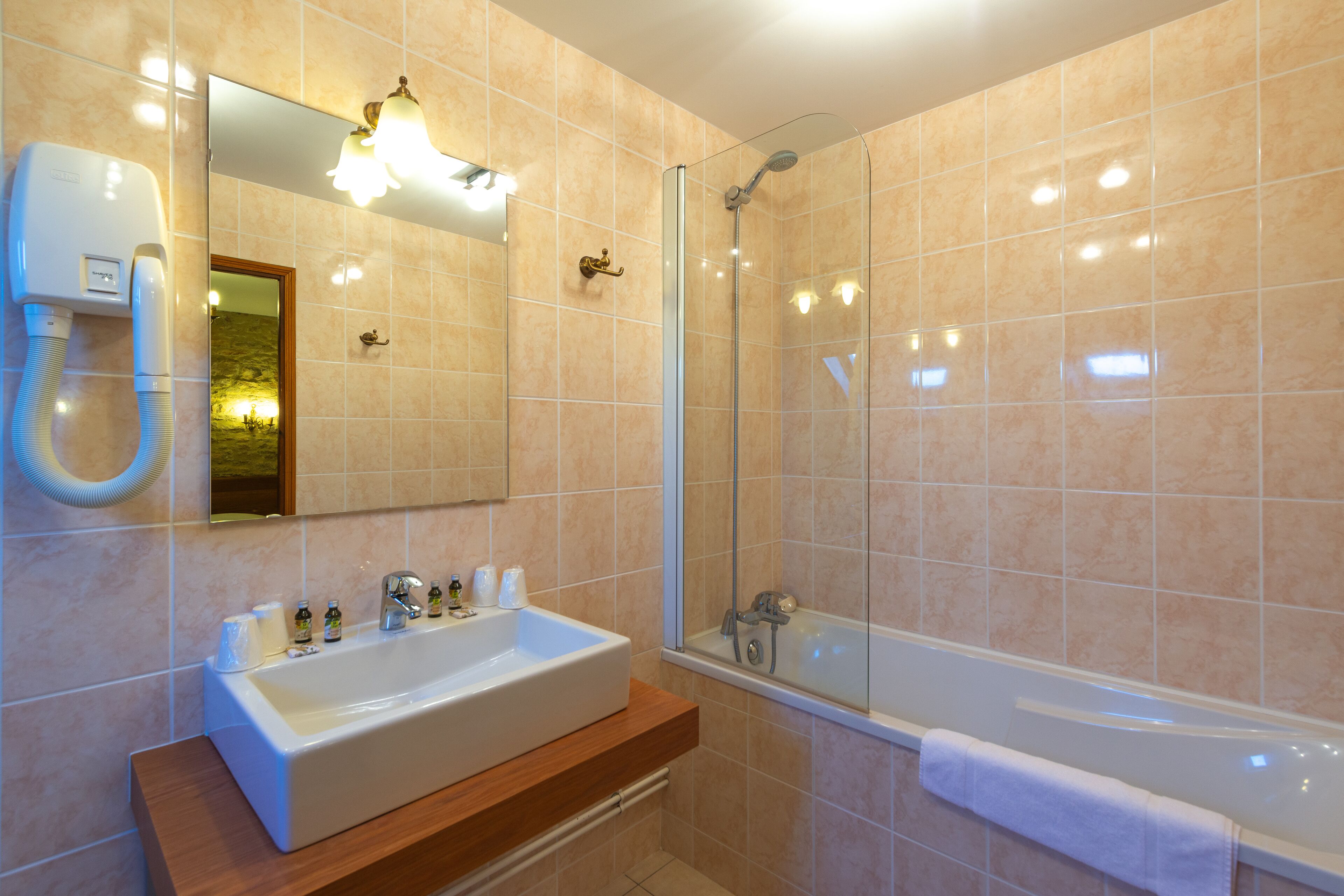 family quadruple room | bathroom | free toiletries, hair dryer, towels, soap
