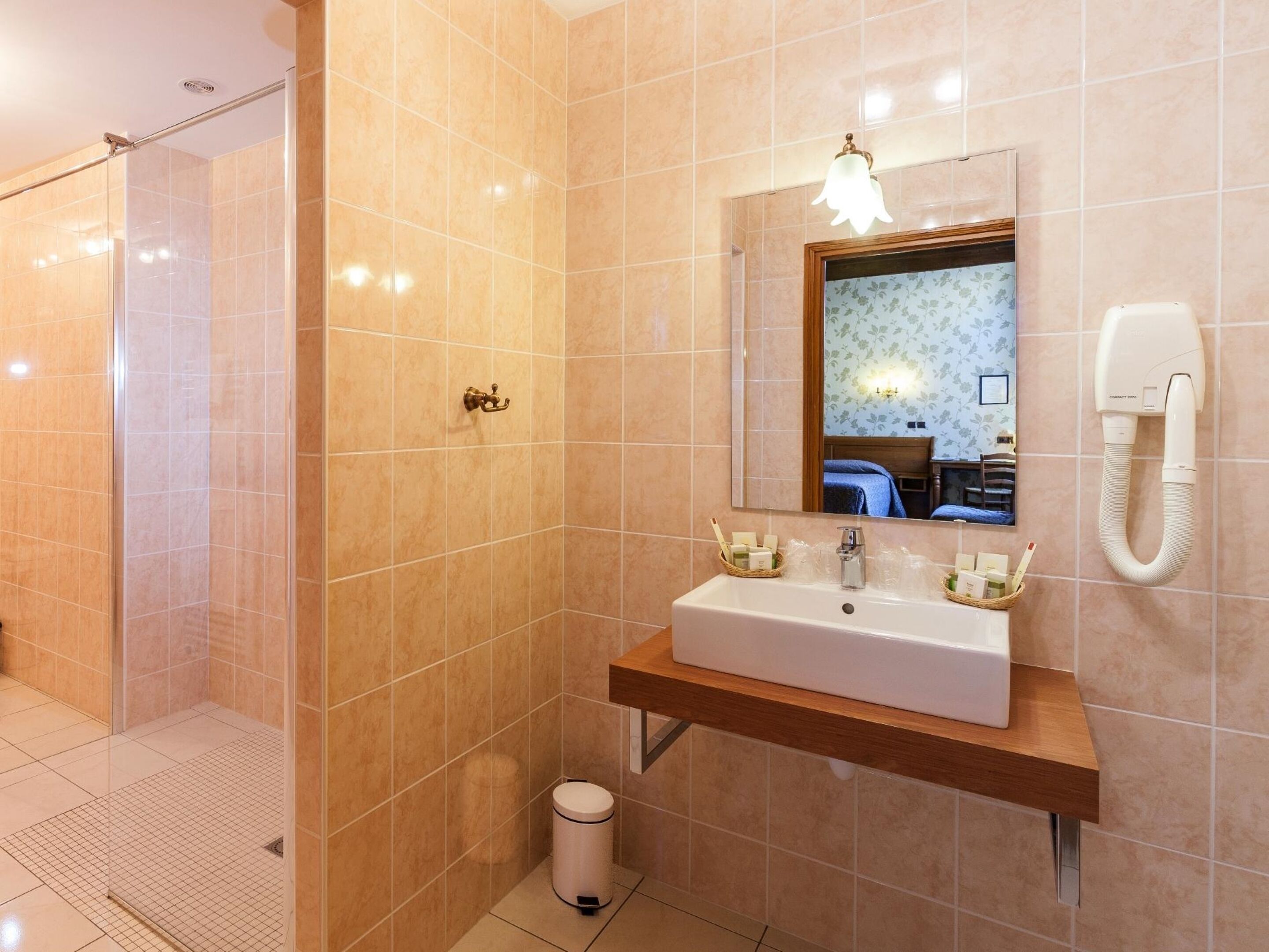 family quadruple room | bathroom | free toiletries, hair dryer, towels, soap