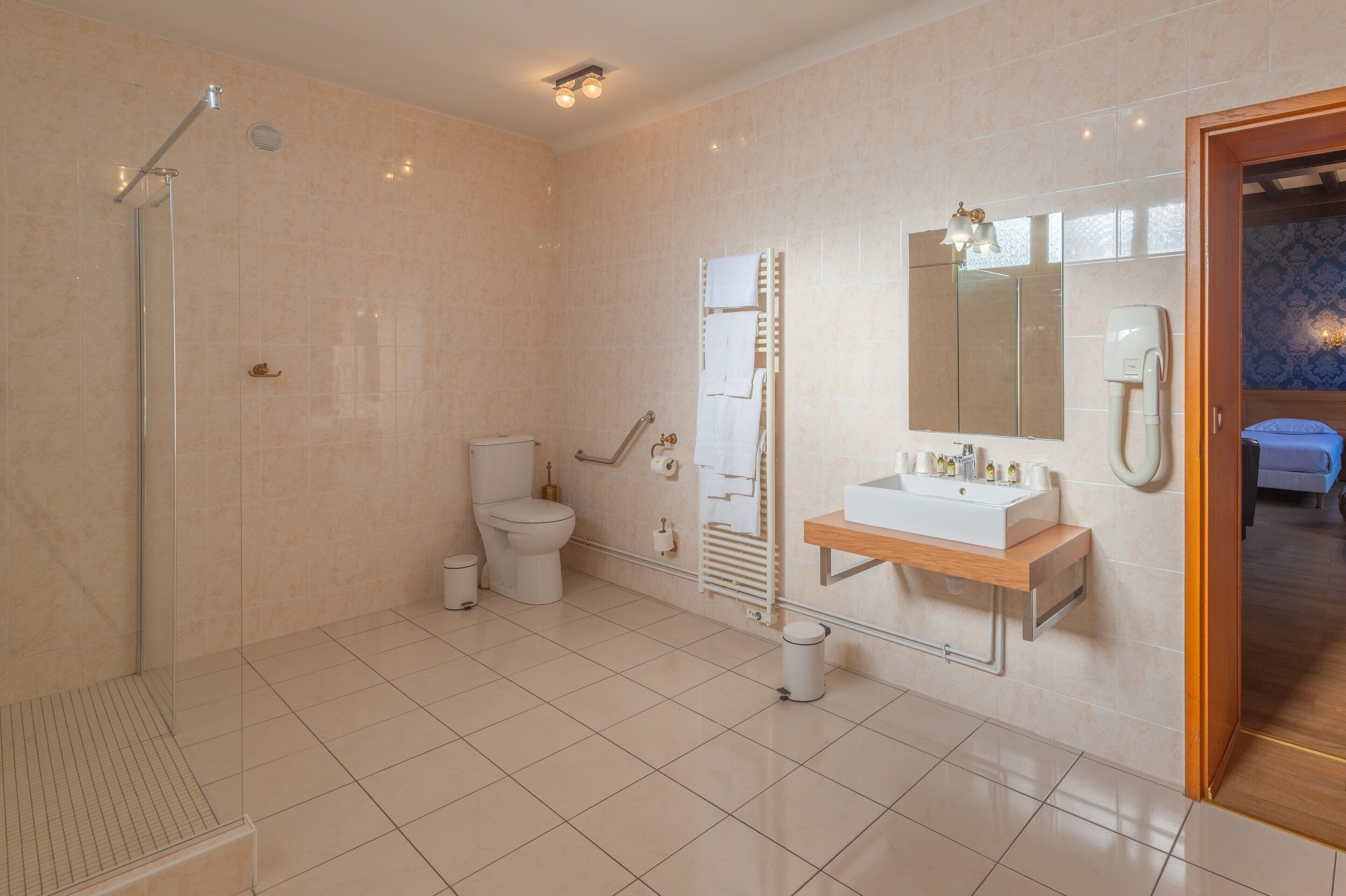 family quadruple room | accessible bathroom