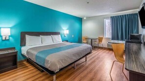 Minibar, free WiFi, bed sheets - Motel 6 Rocky Mount, NC (Rocky Mount)