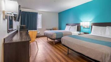 Minibar, free WiFi, bed sheets