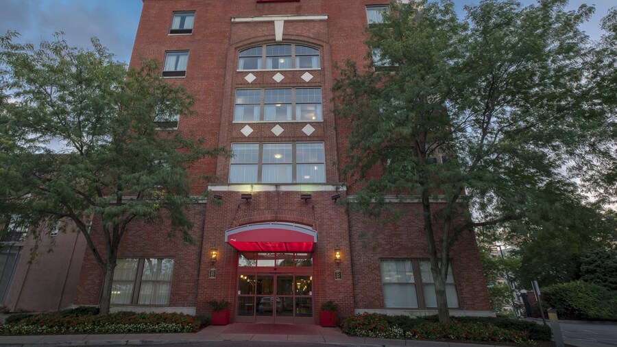 Red Roof Inn PLUS+ Columbus Downtown-Convention Center
