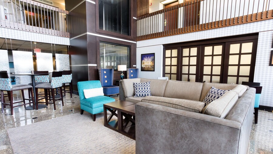 Drury Inn & Suites Kansas City Airport