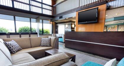 Drury Inn & Suites Kansas City Airport