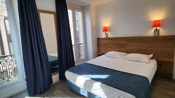 Comfort Double Room | Desk, soundproofing, iron/ironing board, free WiFi