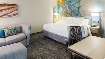 Desk, iron/ironing board, rollaway beds, free WiFi