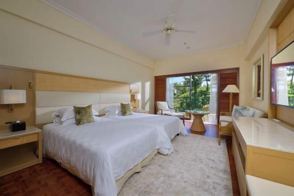 Minibar, in-room safe, blackout curtains, iron/ironing board