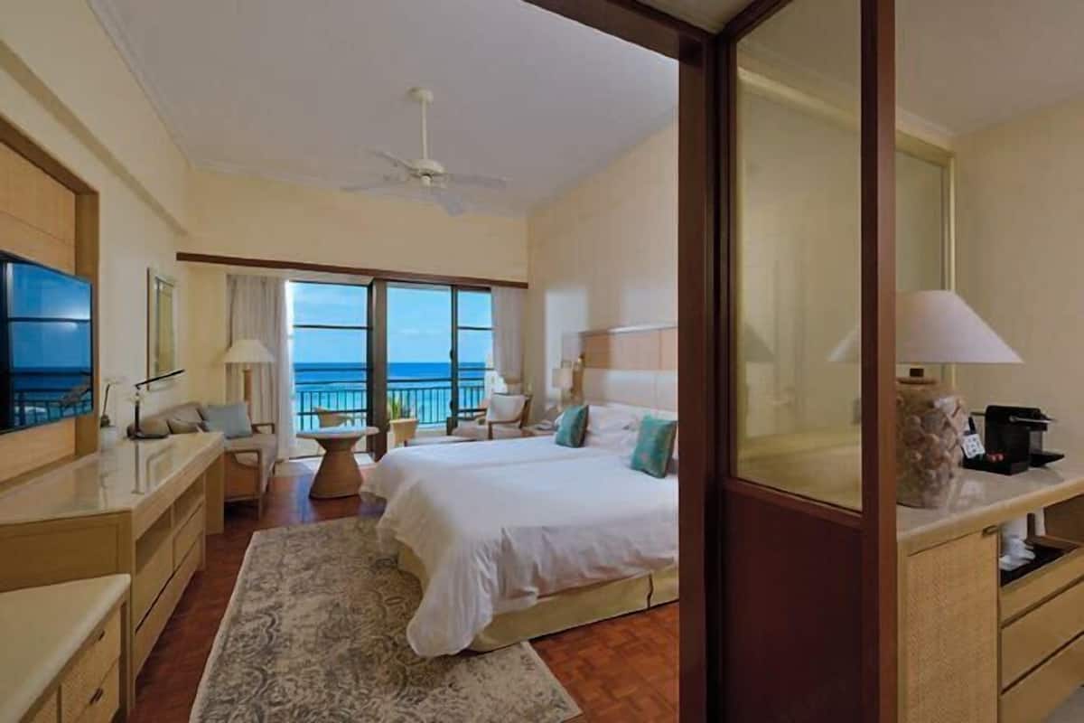 Minibar, in-room safe, blackout curtains, iron/ironing board