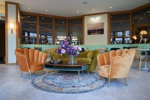 Breakfast, lunch, dinner served; French cuisine, alfresco dining