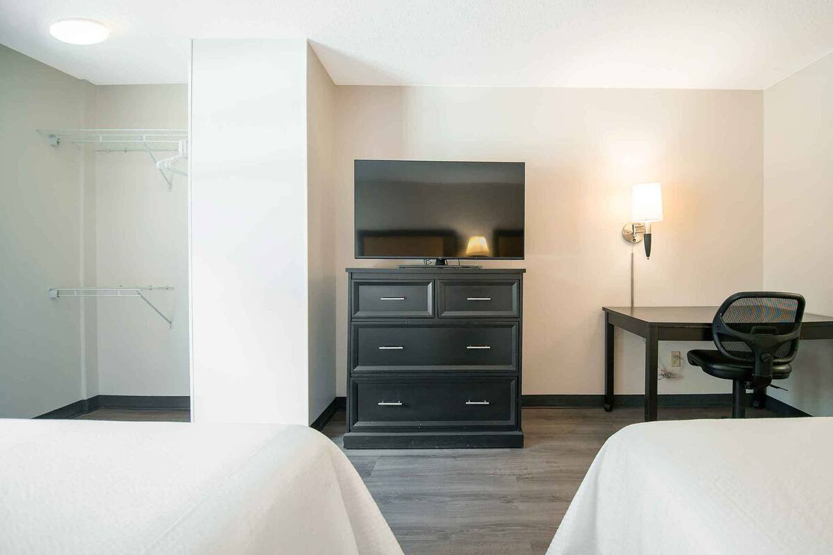 Premium Studio, 2 Double Beds, Mobility Accessible, Non Smoking | Desk, iron/ironing board, WiFi (free), bed sheets