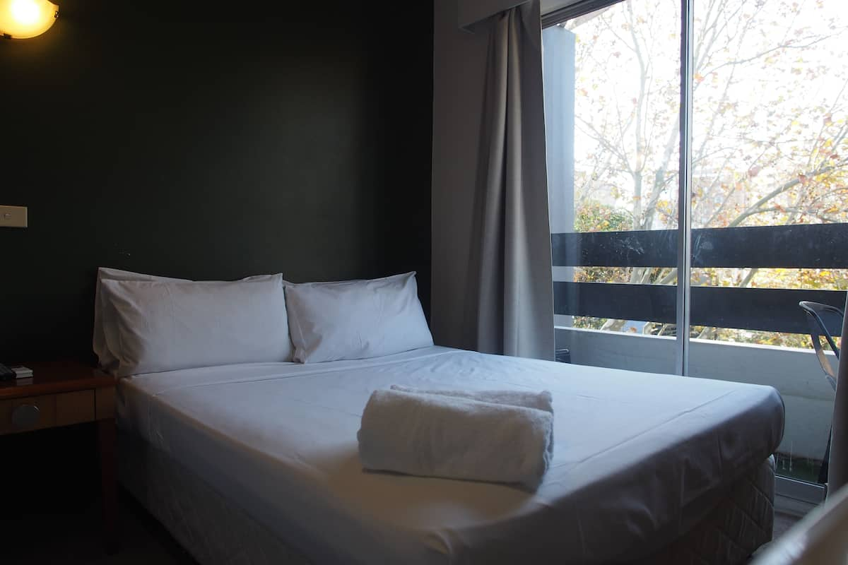 Standard Twin Room | Desk, iron/ironing board, rollaway beds, free WiFi