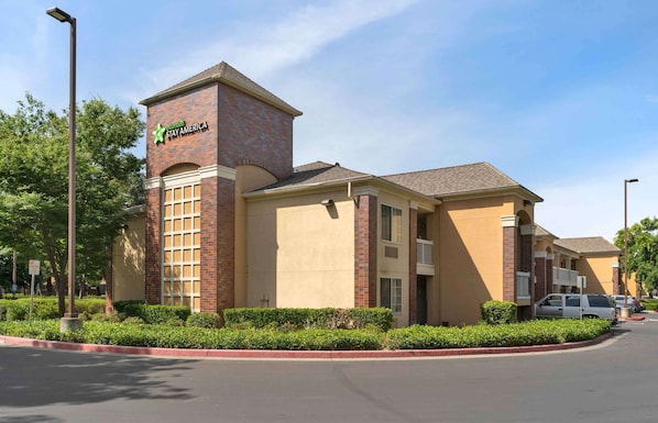Exterior - Extended Stay America Suites Sacramento South Natomas (Sacramento)