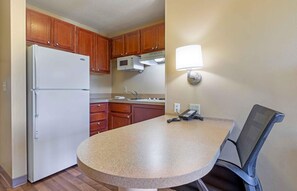 Suite, 1 King Bed with Sofa bed, Non Smoking | Private kitchen | Full-size fridge, microwave, stovetop, dishwasher - Extended Stay America Suites Denver Aurora North (Aurora)