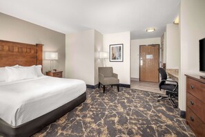 Deluxe Room, 1 Queen Bed, Accessible, Non Smoking (Mobility Accessible) | Premium bedding, down comforters, pillowtop beds, desk - La Quinta Inn & Suites by Wyndham Grants Pass (Grants Pass)