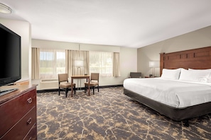 Suite, 1 King-Bett, Nichtraucher | Hochwertige Bettwaren, Daunenbettdecken, Pillowtop-Betten, Schreibtisch