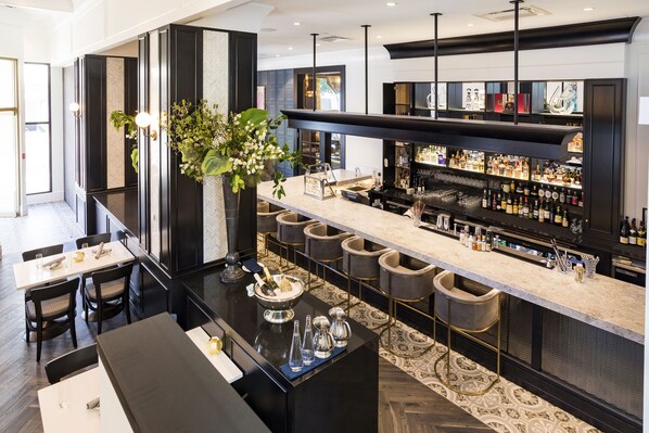 Bar (on property) - The Magnolia Hotel and Spa (Victoria)