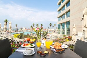 Daily buffet breakfast (USD 40 per person) - InterContinental David Tel Aviv by IHG (Tel Aviv)