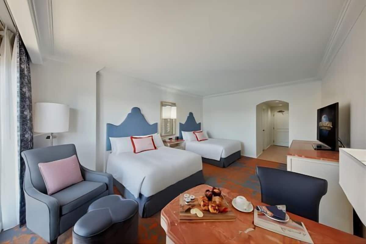 Hypo-allergenic bedding, in-room safe, desk, iron/ironing board